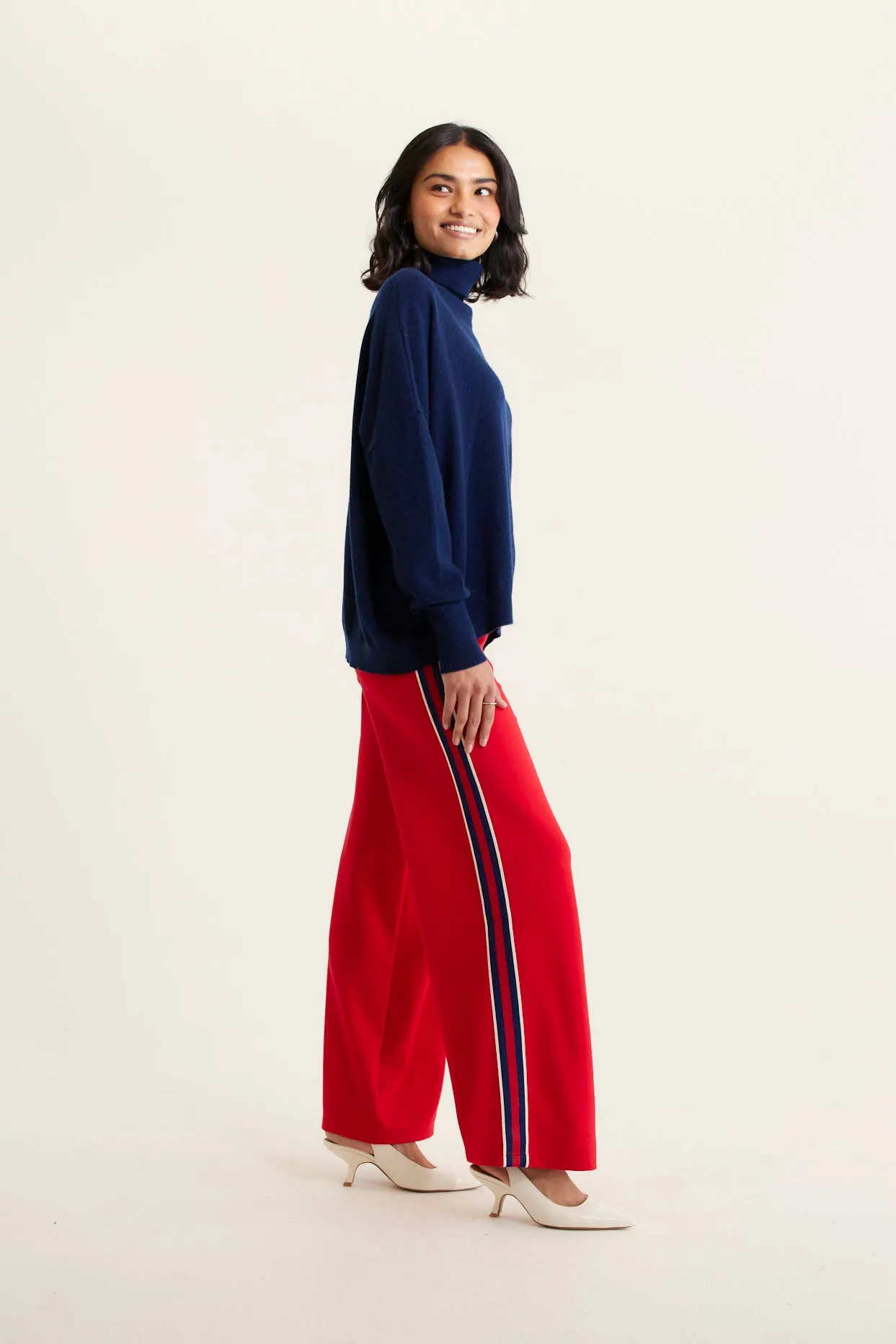 A Polo Bay Cashmere Sweater In Midnight Navy