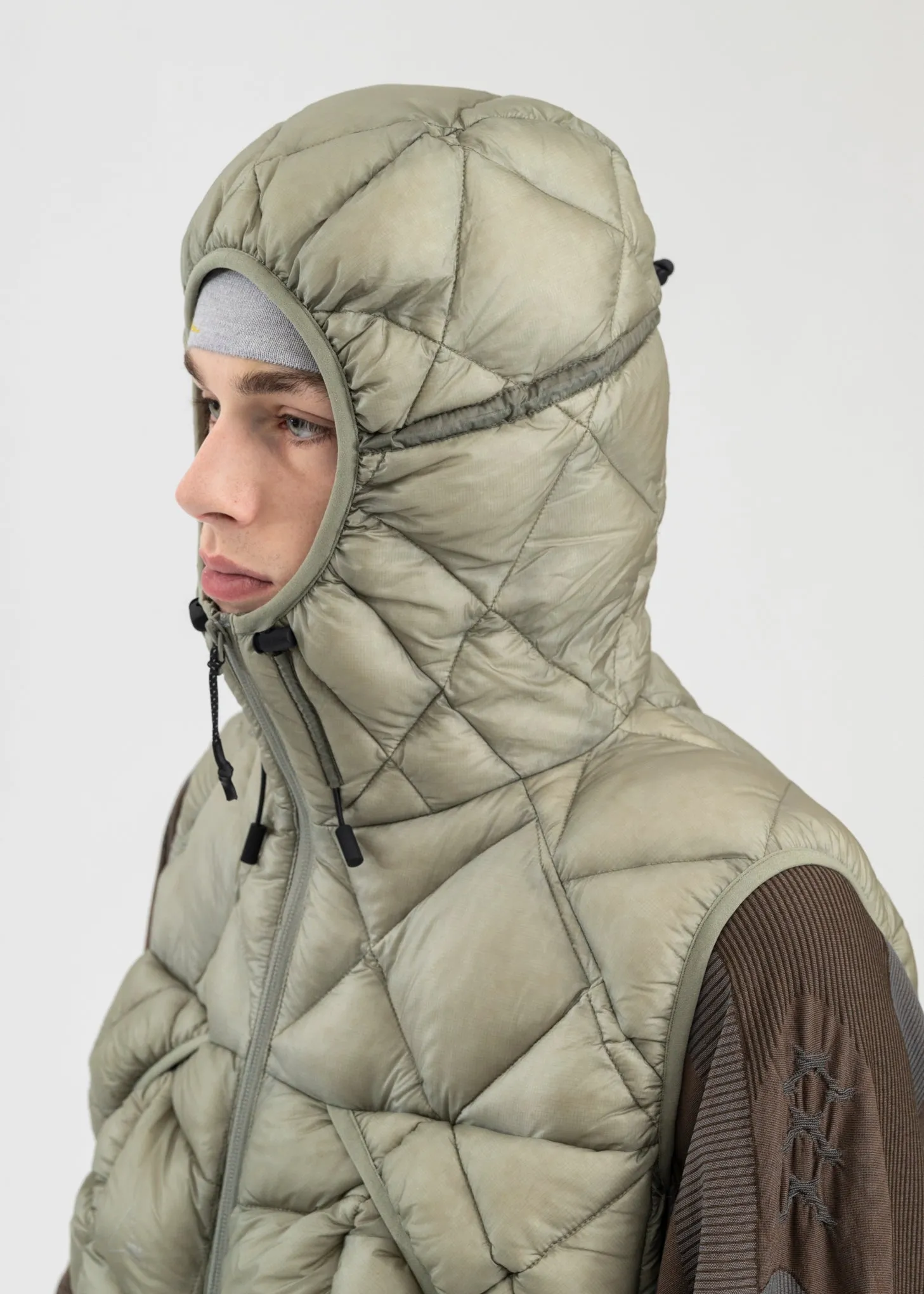 GREY GREEN LIGHT DOWN VEST