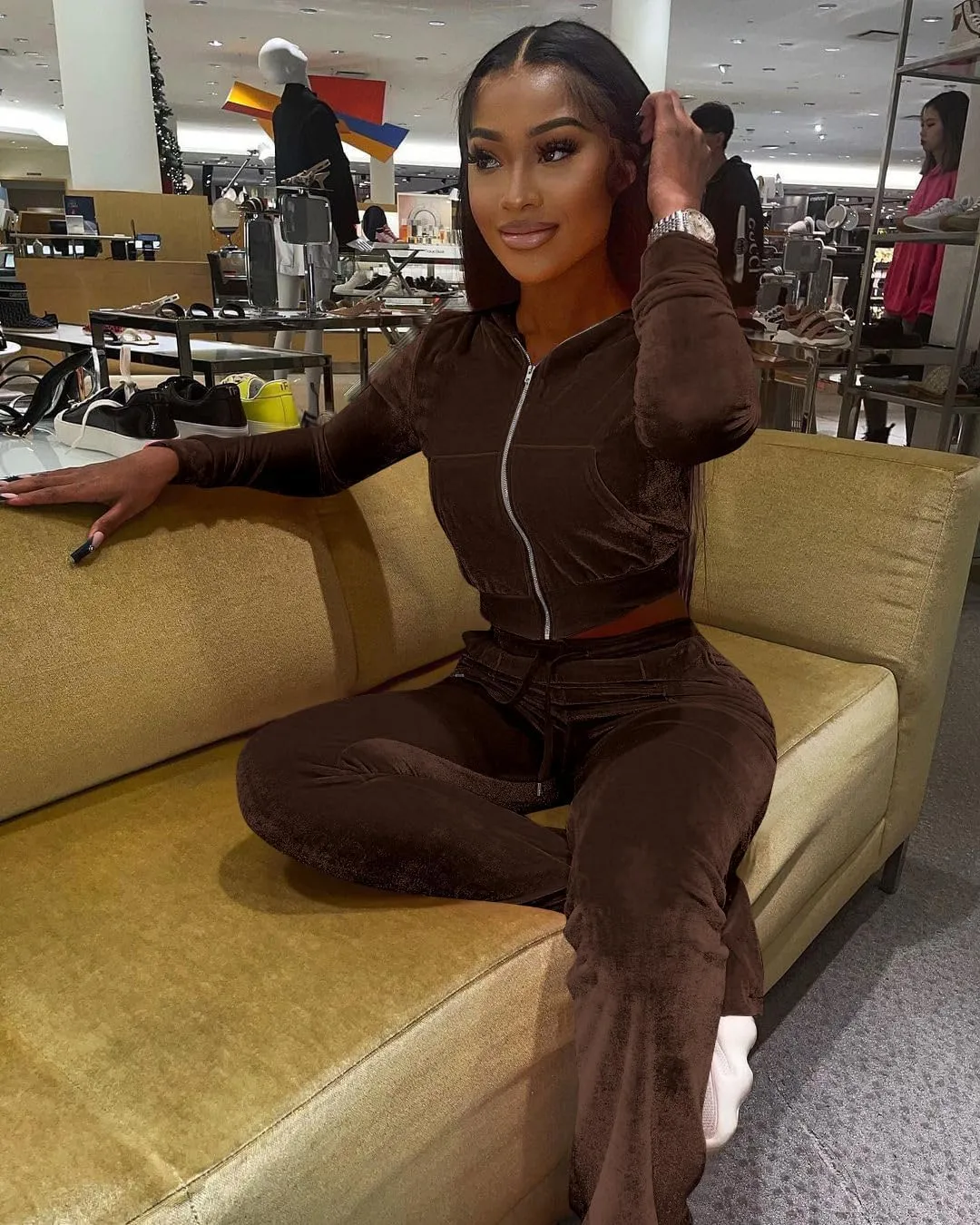 Womens 2 Piece Velour Tracksuit Two Piece Outfits for Women, Long Sleeve Crop Tops Flared Pants Jogging Sets